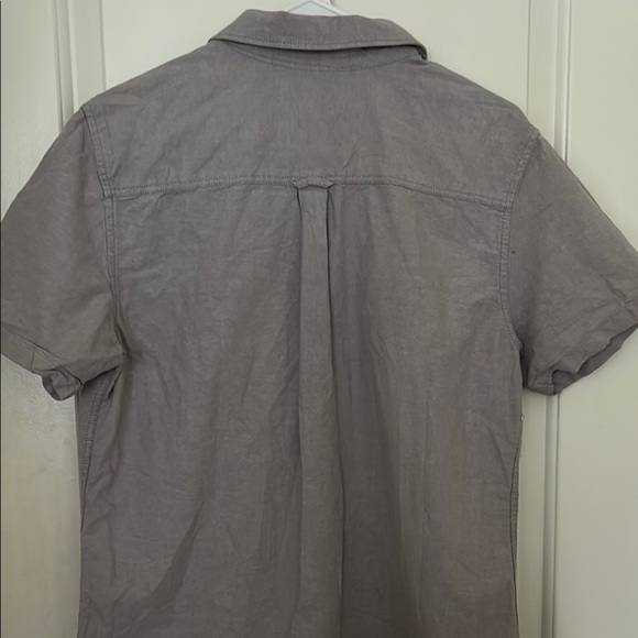 VINTAGE Re-mastered Light Gray Button-Up Shirt - Picture 4 of 4